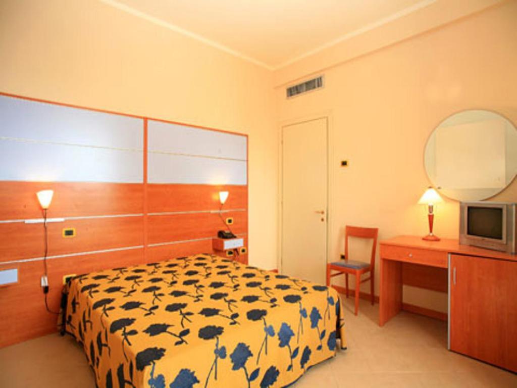Hotel Crystal Palace Montecatini Terme Cameră foto